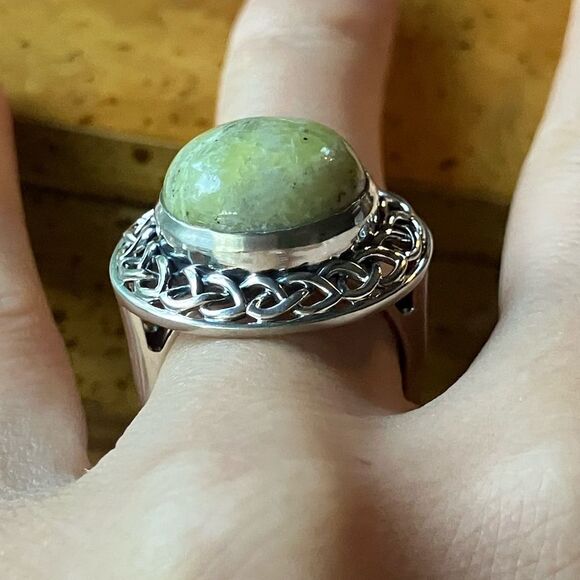 Natural Connemara Marble Sterling Silver Cocktail Ring Size 7 - Picture 2 of 9